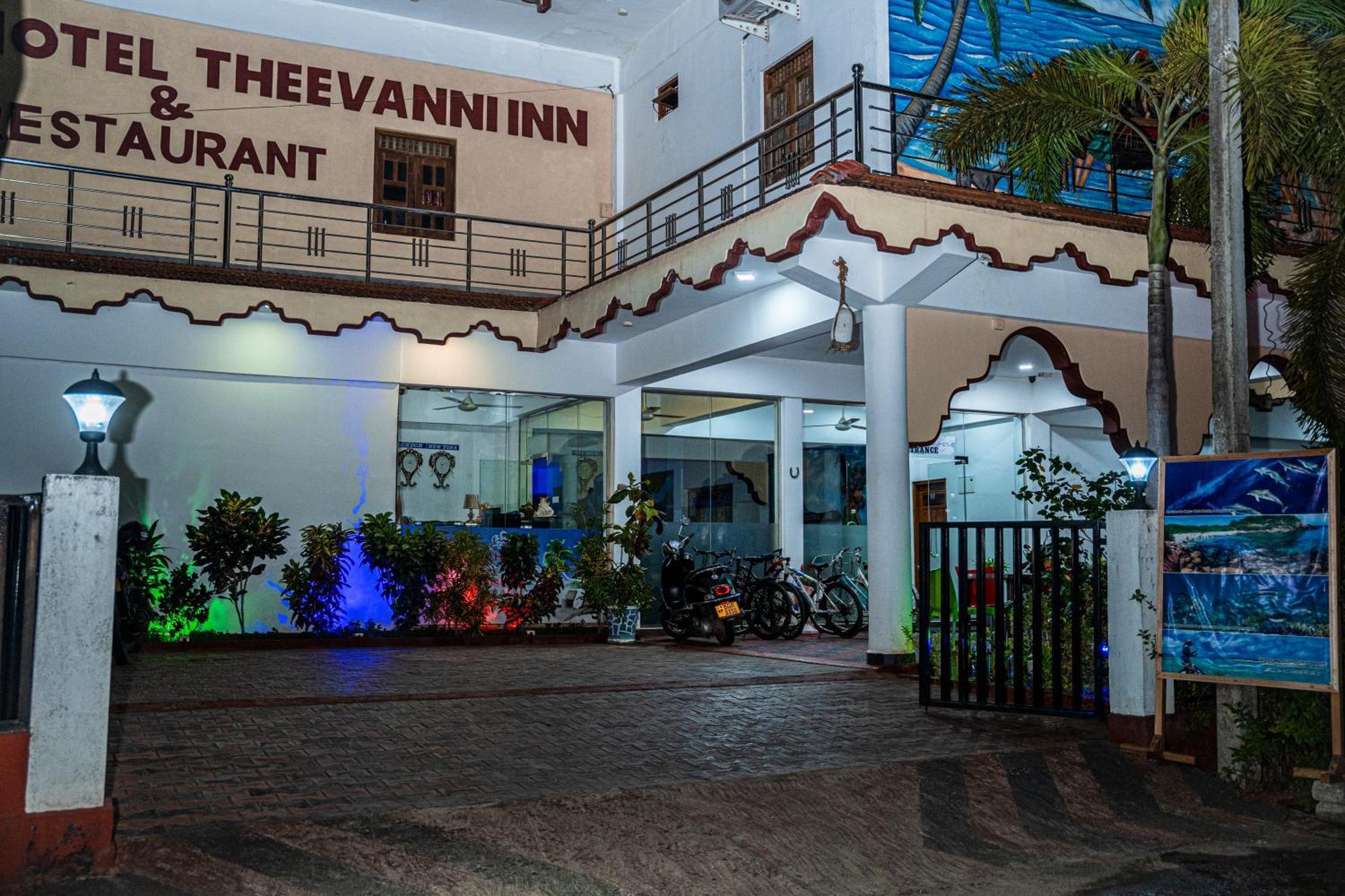Theevanni Resort Тринкомали Экстерьер фото