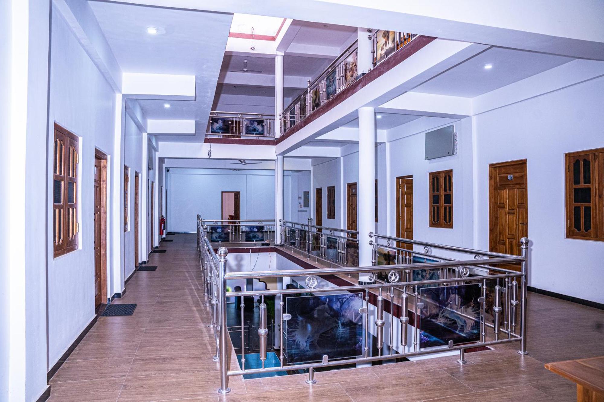 Theevanni Resort Тринкомали Экстерьер фото